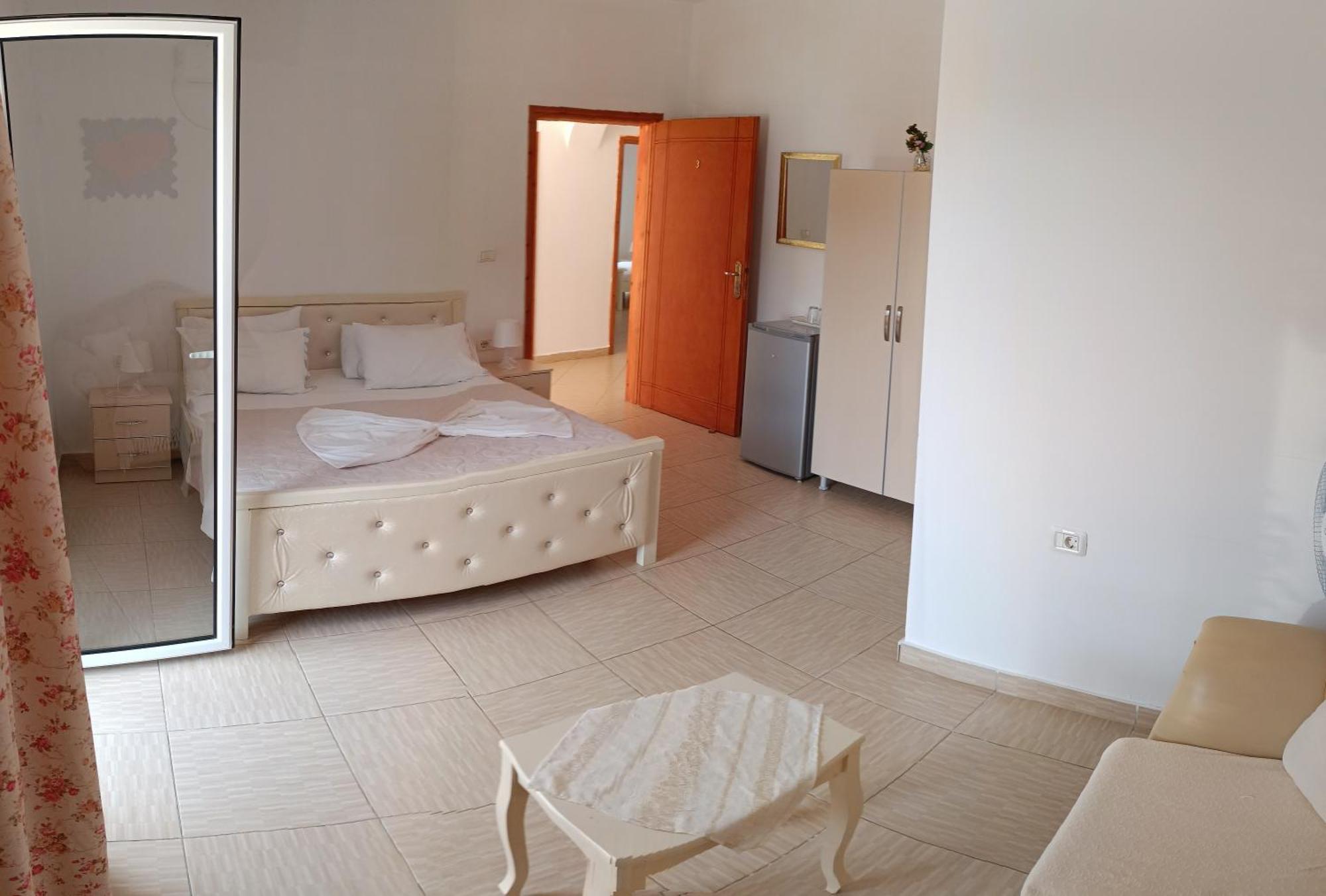 Penelope's Rooms Dhërmi Exterior foto